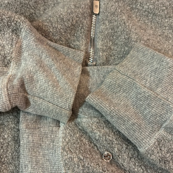 lululemon fuzzy fleece quarter zip size 6 gray - Picture 5 of 9